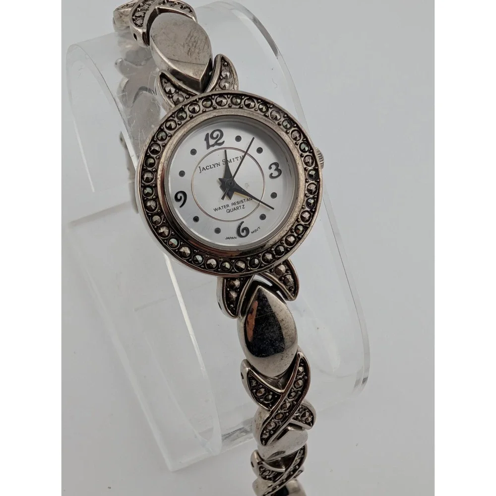 Jaclyn Smith Watch Women 24mm Case Silver 7.5